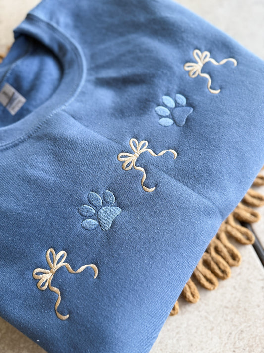 CUSTOMIZABLE Embroidered Coquette Paw Print Sweatshirt, Dog Mom Sweatshirt, Cat Mom Sweatshirt, Paw Print and Bows, Perfect Gift!